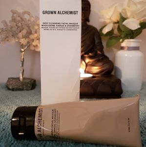 Cleansing facial mask